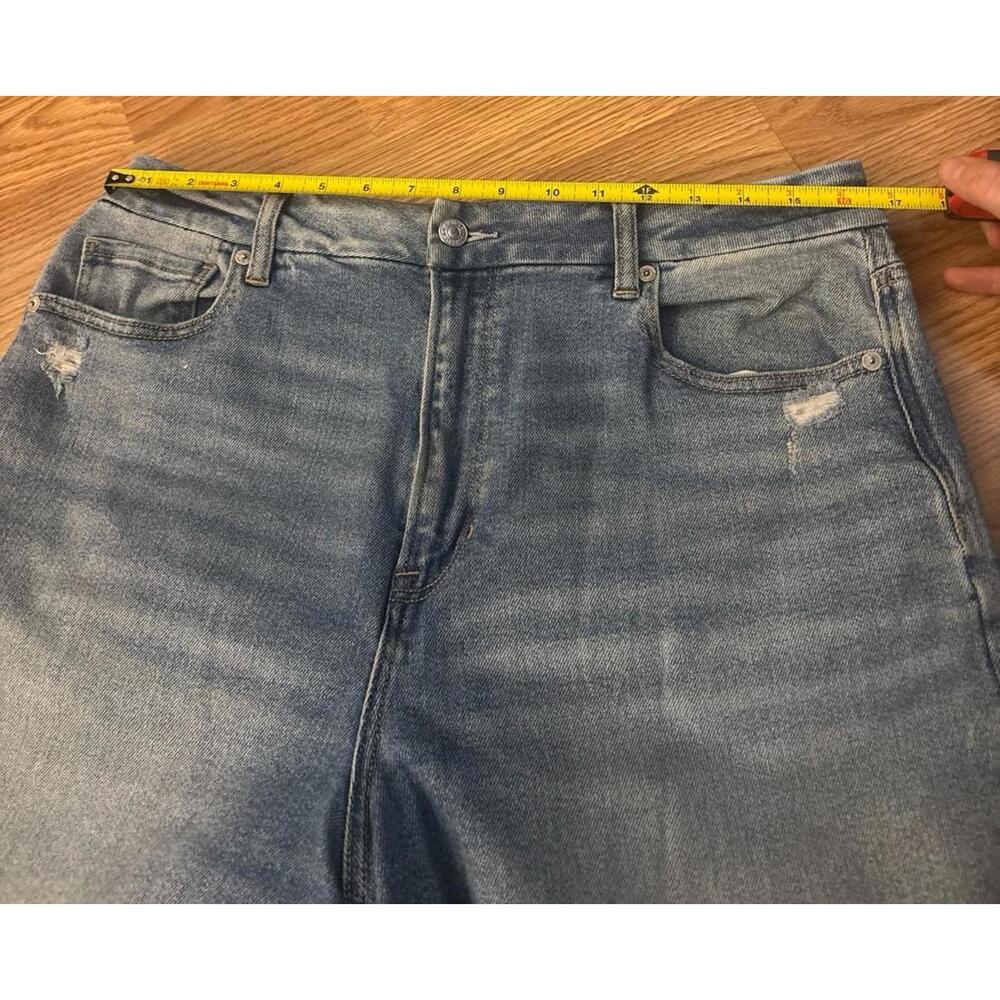 American Eagle Outfitters Light Blue Straight Leg Ripped Jeans - Picture 4 of 9